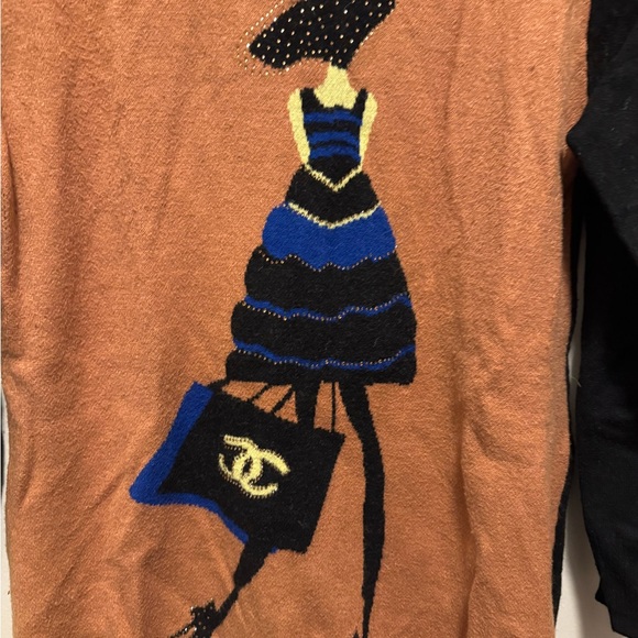 CHANEL Women's Black and Brown Graphic Sweater - Picture 3 of 10